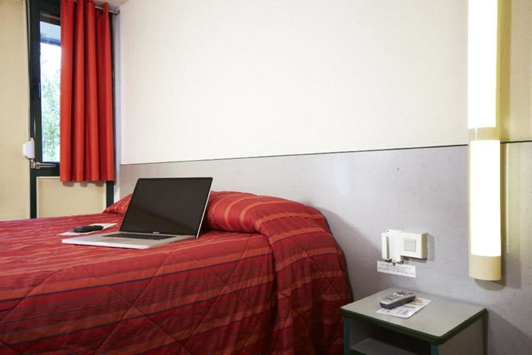 Bedroom 3, Premiere Classe Orleans Nord - Saran, Loiret