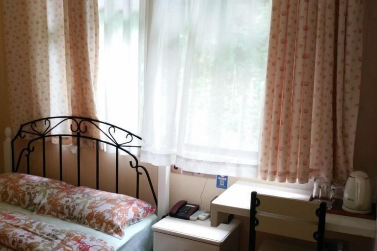 Bedroom 4, Laimi Theme Inn, Zhangjiajie