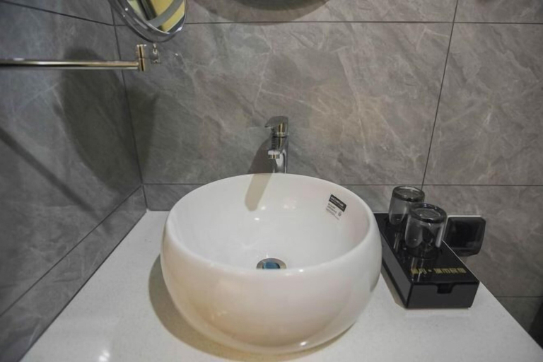 Bathroom 4, Wuyuan Jindan City Homestay, Shangrao