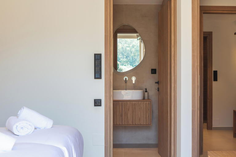 Bedroom 3, KaYa SeaView Residence, Crete