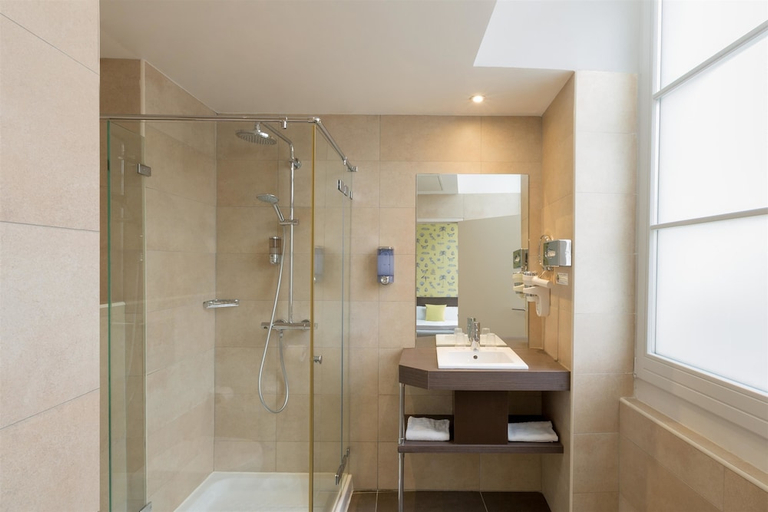Bathroom 3, Hotel Marsiho by HappyCulture, Bouches-du-Rhône