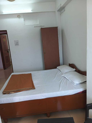 Bedroom 1, Galaxy Executive, Pune