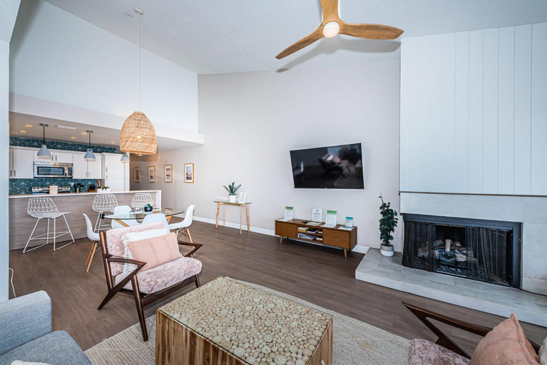 Others 5, Villas of Clearwater Beach - Unit A17, Pinellas