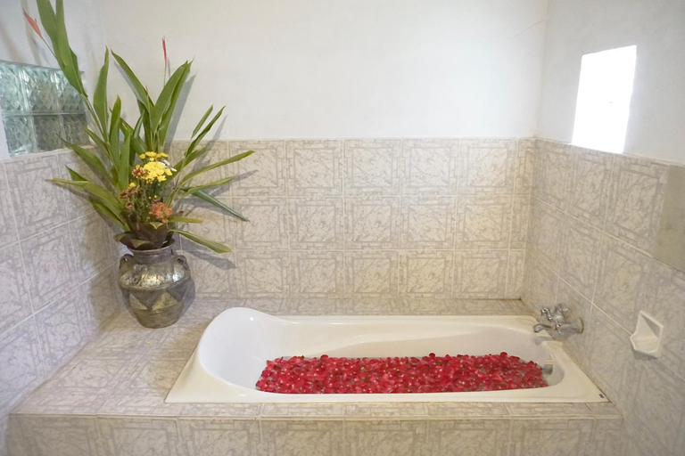 Bathroom 5, Sari Bamboo Bungalows, Gianyar