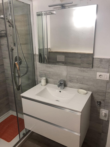 Bathroom 3, Appartamento Luciano, Nuoro