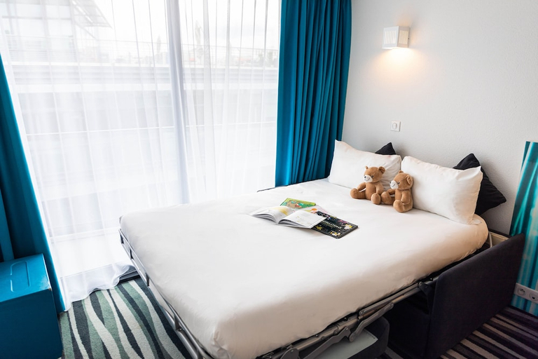 Bedroom 3, ibis Styles Paris Porte d'Orleans, Hauts-de-Seine