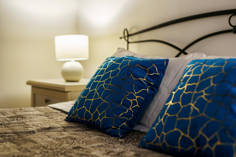Bedroom 2, The Good Place, Cagliari
