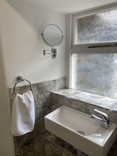Bathroom 4, Maes Y Neuadd Country House, Gwynedd