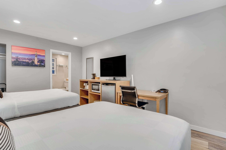 Bedroom 13