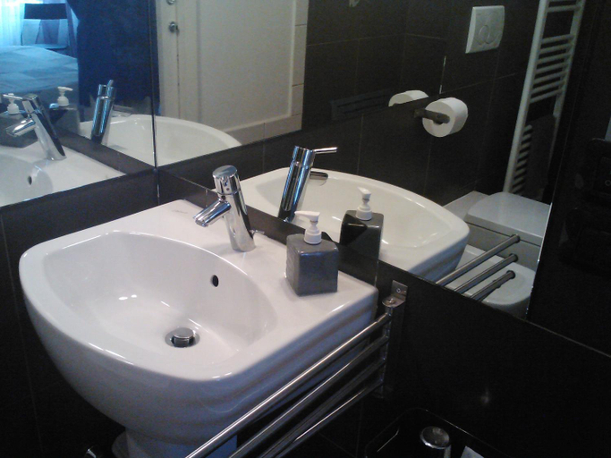 Others 5, B&B Verdeblu, Mantua