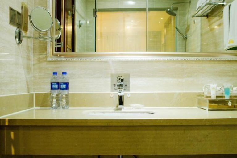 Bathroom 4, Jixi International Hotel, Xuancheng