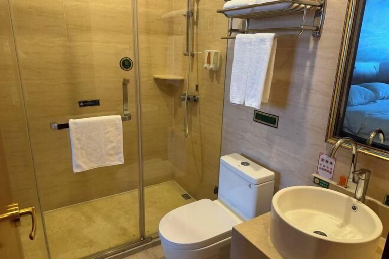 Bathroom 4, Vienna Hotel (Taizhou Luqiao Passenger Center), Taizhou