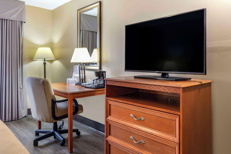 Others 4, Econo Lodge & Suites Southern Pines - Pinehurst, Moore