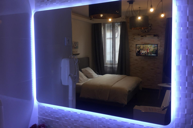 Bedroom 2, Appart' Spa et Sauna Privatif Au Cœur De Beaune, Côte-d'Or