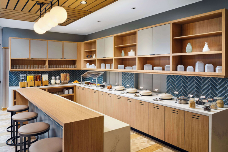 Food & Drinks 5, Hyatt Place Melbourne Airport, Brevard