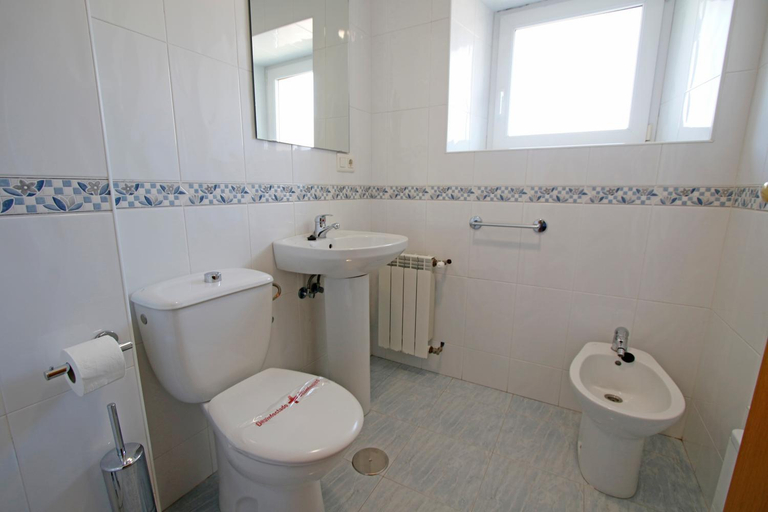 Bathroom 2, Villa de Colunga, Asturias