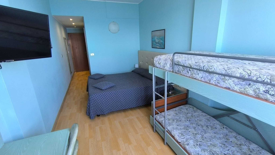 Bedroom 4, La Perla del capo hotel, Imperia
