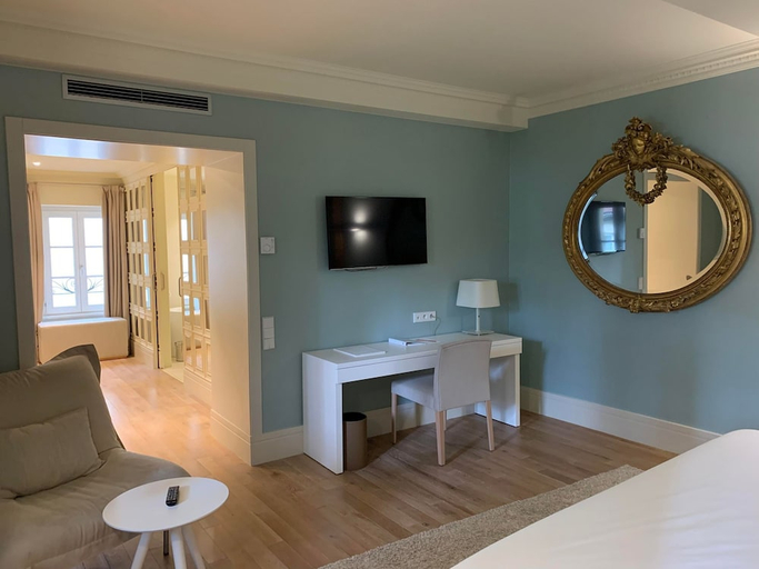 Bedroom 2, Hotel de Cavoye, Seine-et-Marne