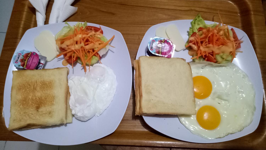 Food & Drinks 5, Pujihouse One, Badung