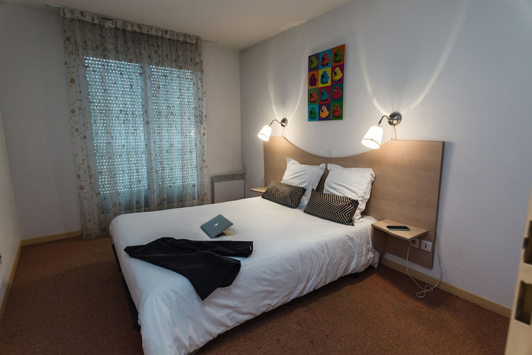 Bedroom 3, Garden & City Lyon Marcy L'etoile, Rhône