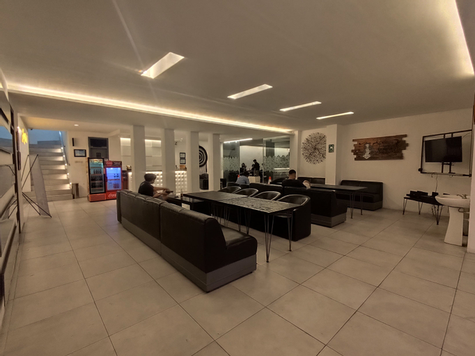 Public Area 17