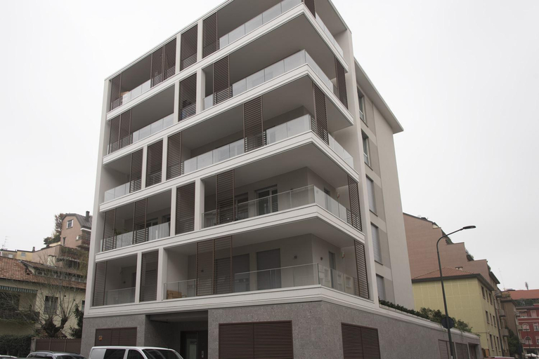 Others 3, Design & New Center Apartments, Milano