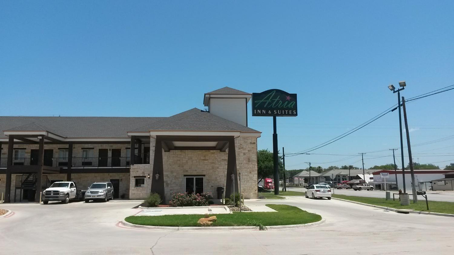 Exterior & Views 2, Atria Inn & Suites, Live Oak