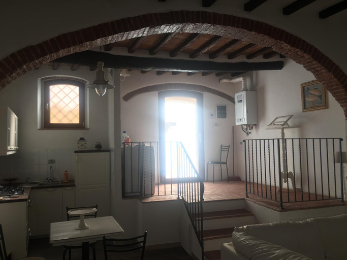 Others 2, B&B bottega 11-2, Florence