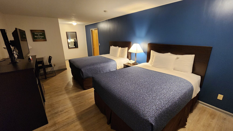 Bedroom 4, Econo Lodge Lakeshore, Schoolcraft