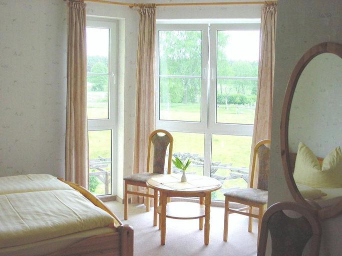 Bedroom 2, Landhotel Am Peetscher See, Mecklenburgische Seenplatte