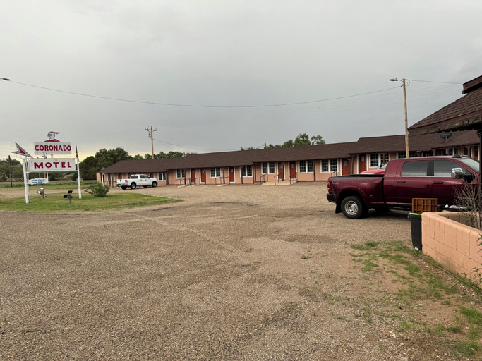 Exterior & Views, Coronado Motel, Debaca