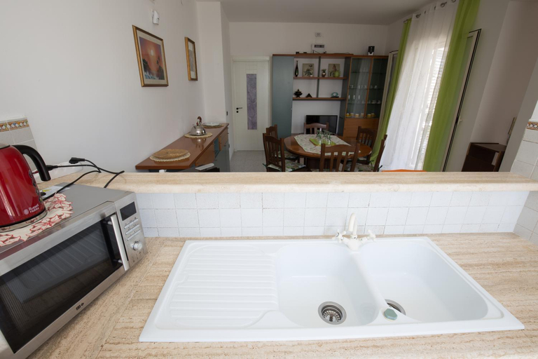 Others 4, Villa Vincenza, Syracuse