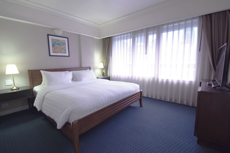 Bedroom 13