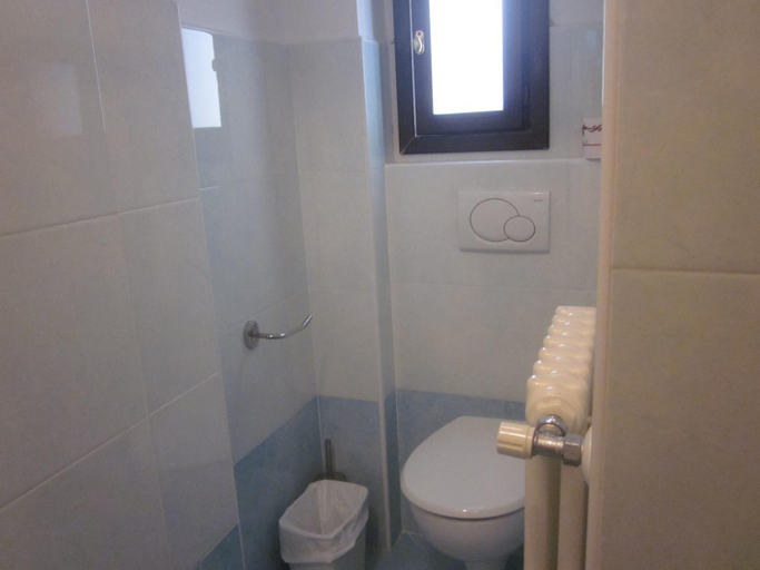 Bathroom 5, albergo ai Tolentini, Venezia