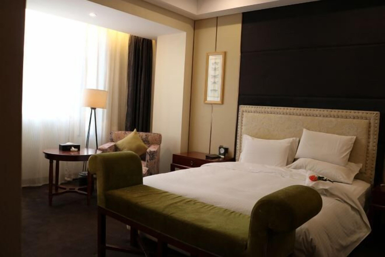 Bedroom 3, Fenghua Lizhi Hotel, Suqian