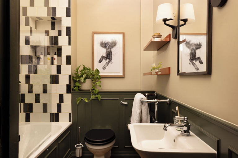 Bathroom 5, New Park Manor, Hampshire