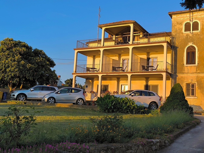 Exterior & Views 2, Rooms and Apartment Matika, Rovinj