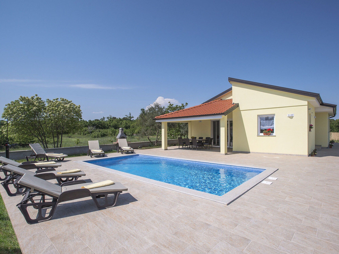 Sport & Beauty 3, Villa in Marcana with Pool and Adriatic Views, Marčana