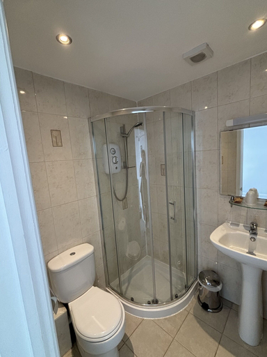 Bathroom 4, Solway Lodge Hotel, Dumfries and Galloway