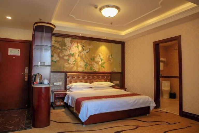 Bedroom 2, Klamar Law Rode Hotel, Karamay
