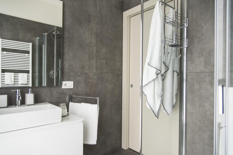 Others 4, Design & New Center Apartments, Milano
