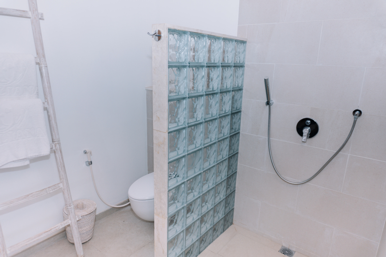 Bathroom 21
