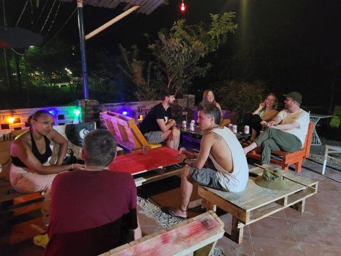 Food & Drinks 4, Woodstock Beach Camp, Cát Hải