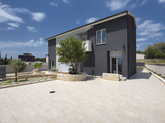 Exterior & Views, Villa With Pool in Premantura, Premantura