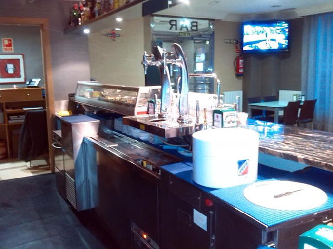 Others 5, Hotel Reina Isabel, Valladolid