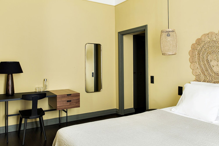 Bedroom 2, New Hotel Le Quai Vieux Port, Bouches-du-Rhône