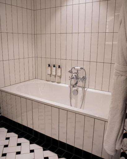 Bathroom 5, The 1932 Hotel & Spa Cap d'Antibes - MGallery Collection, Alpes-Maritimes