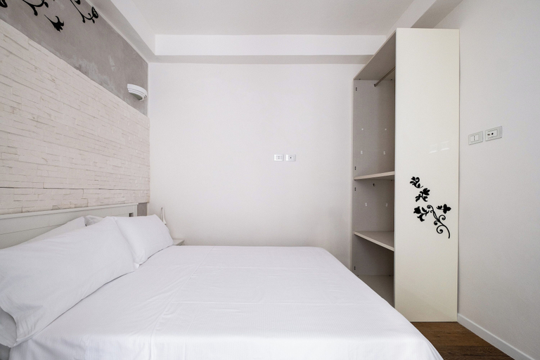 Bedroom 3, XVI Charm Apartment by Wonderful Italy, Bologna