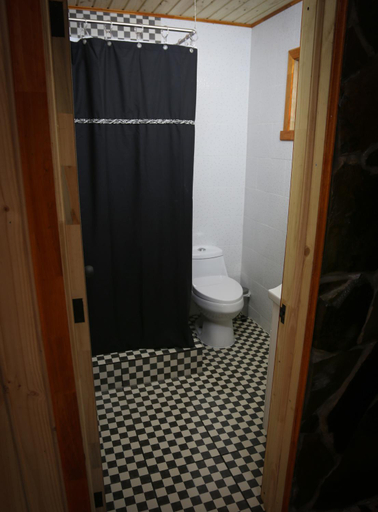 Bathroom 2, Llaima Camp, Cautín