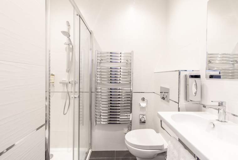 Bathroom 5, Best Western Premier Hotel Prince De Galles, Alpes-Maritimes